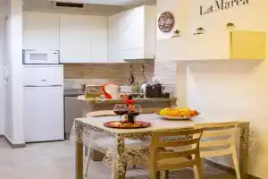 La Marea Monolocale sul mare Apartments, Tirrenia