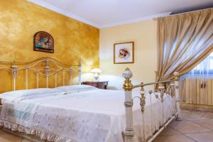 Chic Apartment in - Sunny Terrace, Barletta