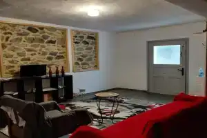 Simbas House, Leonidion