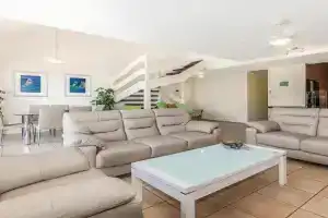 Unit 9 Viewcrest 3 Bedroom 24 Viewland Drive, Noosa Heads