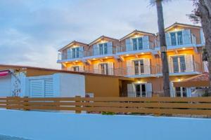 San - Mari Studios by "elite", Laganas