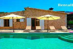 Finca Ca'n Sec by Rentallorca Cottage, Soller