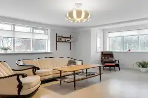 Spacious and Central Apartment - 3 Bedrooms, Reykjavik
