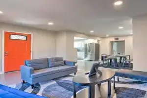 Centrally Located Home with Yard! Guest house, Atlanta