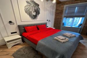 Lion's Gate Apartment, Lvov