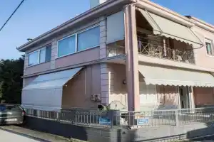Ira's House, Trikala