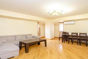 Amiryan15/7 Excellent apartment in the center, Yerevan