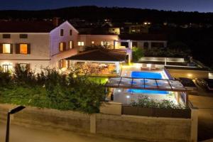 Apartments Sora, Oltre