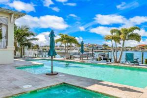 Island Estate Waterfront Villa, Clearwater Beach