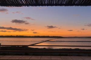 LE SALINE: beautiful apartment with terrace and splendid view, Carloforte