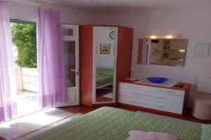 Studio apartment in with sea view, terrace, air conditioning, WiFi 3634-1, Bol
