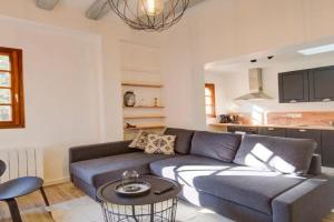 Le Cheverny Between the banks of the Loire and Old Apartments, Tours