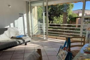Appartement calme 2 pièces, proche plage, - FR-1-226A-122 Apartments, Frejus