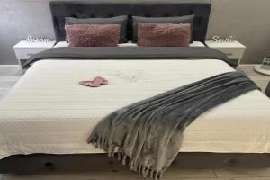 Lux stan Kragujevac Apartments, Kraguyevats
