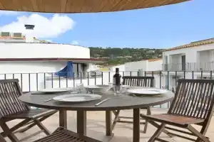 1Kim01 - Apartments, Llafranc