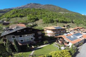 Ferienwohnungen St Hippolyt mit Hallenbad Apart-hotel, Lagundo