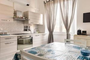 Leo Holiday Homes, Deiva Marina