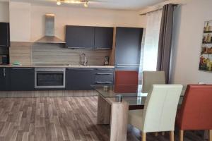 Zentral gelegene, sehr ruhige und helle Wohnung Apartments, Graz