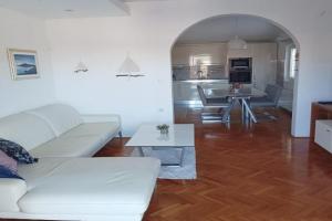 Neptun Apartments, Primosten