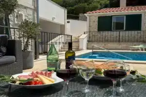 Pucisca Vero Apartments, Pucisca