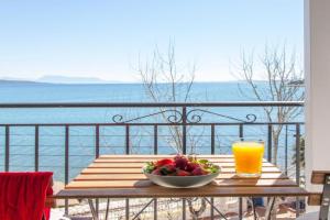 Ligia Waterfront Apartments, Lygia