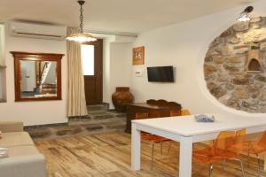 Wine House (by Vacation Service), Cefalu