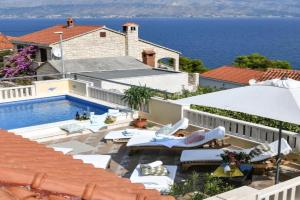 Nice Home In With Wifi Guest house, Postira