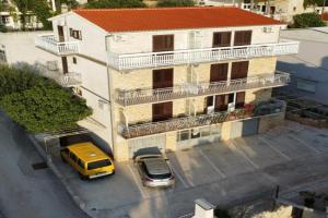 Apartments Duvnjak, Tice
