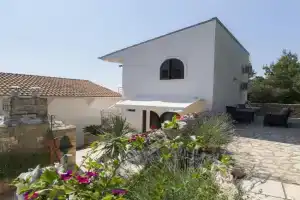 Apartments Danica, Betina