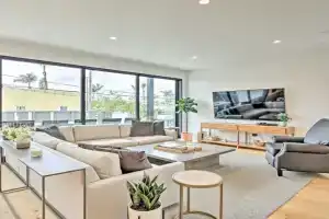 Chic Retreat w/ Patio & 4 Cruiser Bikes! Guest house, San Diego
