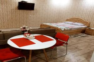 VIP 2 -studiya 1kom Apartments, Uralsk