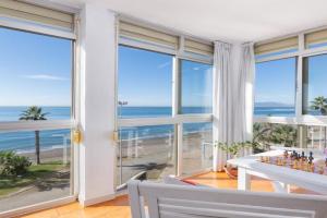 Amazing Sea View Apartment and Relax Area, Rincon de la Victoria