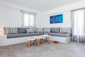 NaxosGrey11 Apartments, Naxos Chora