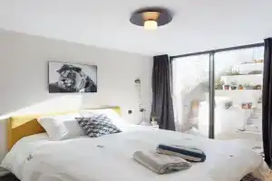 Suite lumineuse à Guest house, Brussels
