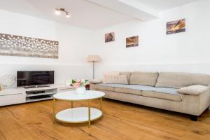 Nautica Apartments, Zablace