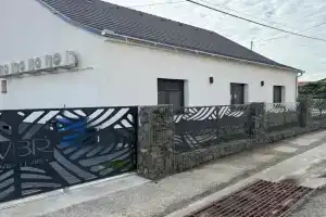 WBR. vendégház Guest house, Villany