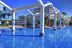 Benal beach suite II, estudio con parque acuático y vistas al mar., Torremolinos