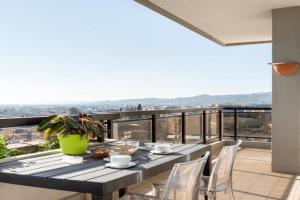 GuestHost - Bright Apartment with Terrace x6, Perugia