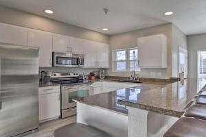 Chic Abode Walk to Bars and Restaurants! Apartments, Boise