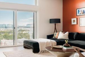 Gallery Retreat - Skyline Views - Zuni Lofts Guest house, Denver