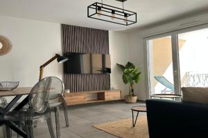 Bel Appartement au calme avec parking Apartments, Menton
