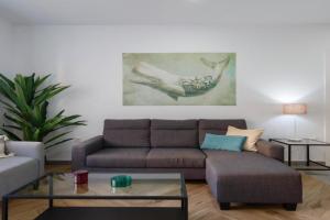 MAREAS Family Home by4Rentals Apartments, Cadiz