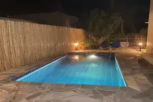 Villa confortable et paisible / piscine privée à 7 mn des plages de sable fin, Sfakaki