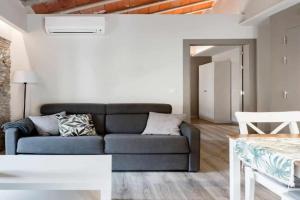 Revitalized Apartment in Historical Building, Girona