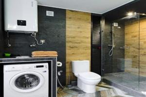 Apartments Center2- Olimpiyska - Hreshchatik- ZhK Manhattan City KPI z parkingom -Lesi Ukrayinki bulvar, Kiev