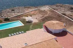 Casa con piscina, vistas y acceso privado al mar. Vistes Voramar., Ciutadella