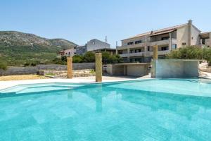 Awesome Home In With Wifi Guest house, Cavtat
