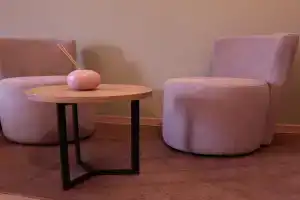 Manhattan Room & Suite, Bari