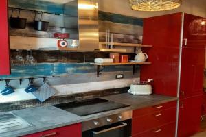 La Cabina Apartments, Lavagna