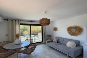 Bella Lilia Apartments, Es Pujols